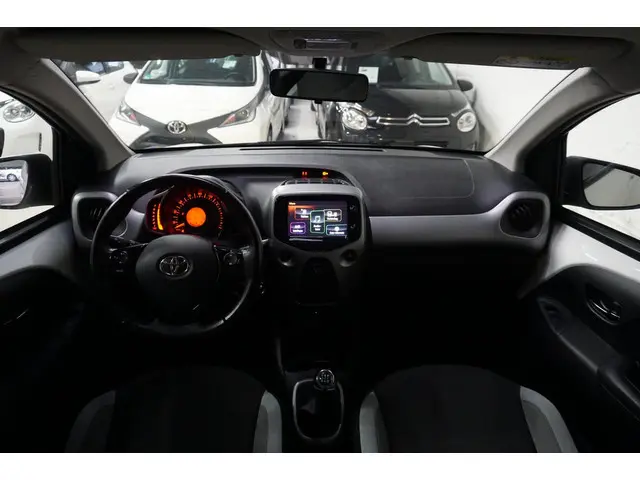 Toyota Aygo 1.0 VVT-i x-sport 2016 Benzine 17