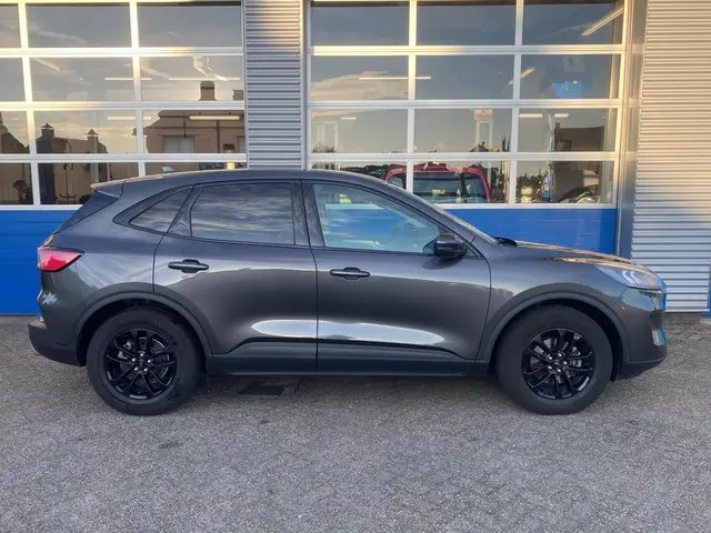 Ford Kuga 1.5 EcoBoost Titanium 2020 Benzine 2