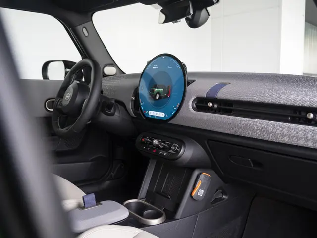 MINI 5-Deurs Cooper C 2026 Benzine 51