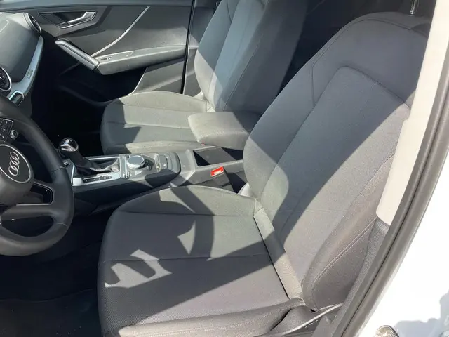 Audi Q2 35 TFSI S Edition 2024 Benzine 11