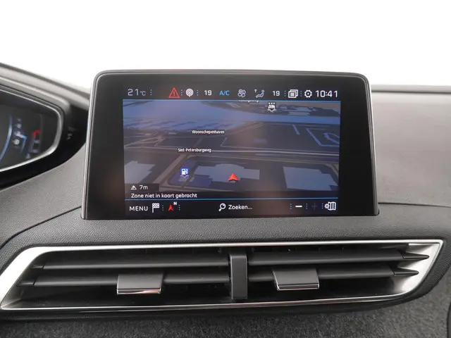 Peugeot 3008 1.2 PureTech Allure 2018 Benzine 18