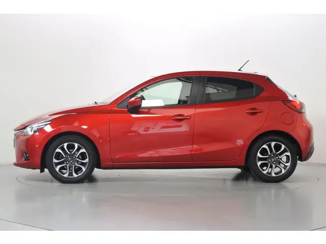 Mazda 2 1.5 115pk 6bak GT-M 2016 Benzine 13