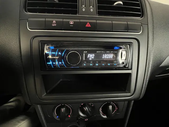 Volkswagen Polo 1.2 Easyline 2012 Benzine 14