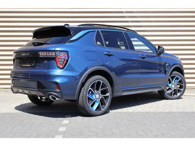 Lynk & Co 01 1.5 2025 Hybride Benzine 3