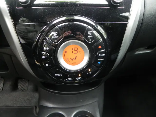 Nissan Note 1.2 DIG-S Connect Edition 2014 Benzine 17