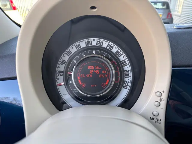 Fiat 500 1.2 Lounge 2013 Benzine 9