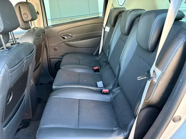 Renault Scénic 1.2 TCe Bose 2013 Benzine 10