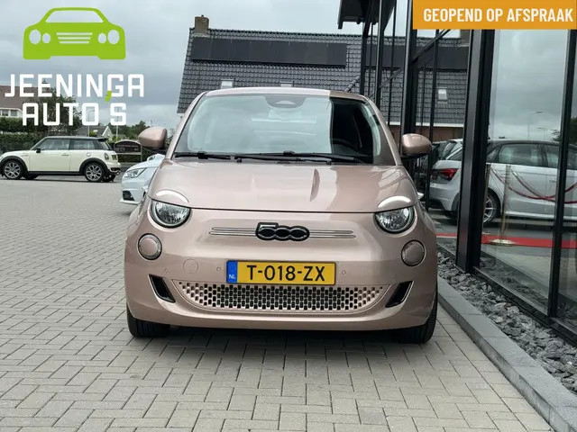 Fiat 500 3+1 42 kWh | Bijna nieuw | 2023 Elektrisch 27