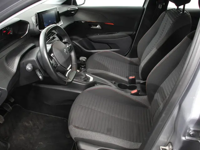 Peugeot 208 1.2 PureTech 100pk Active Pack 2021 Benzine 8