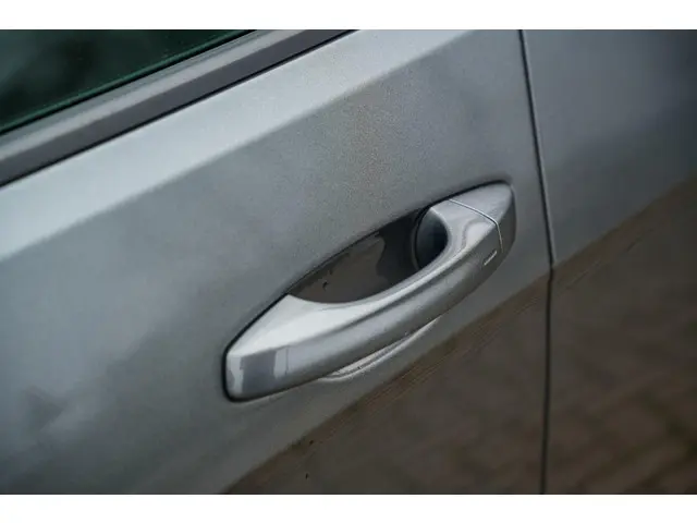 Volkswagen Golf 2.0 TSI 4Motion R 2017 Benzine 33