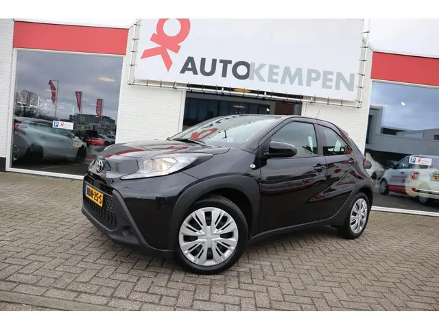 Toyota Aygo X 1.0 VVT-i S-CVT PLAY 2023 Benzine 8