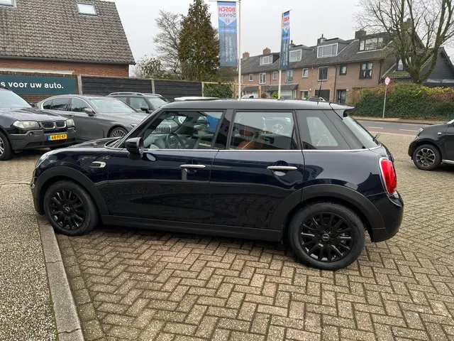 MINI Cooper Mini 1.5 Business Edition 2021 Benzine 27