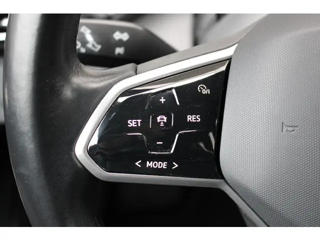 Volkswagen ID.4 Life 77 kWh 2021 Elektrisch 17