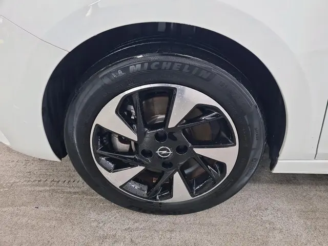 Opel Corsa-e Elegance 50 kWh 2022 Elektrisch 13