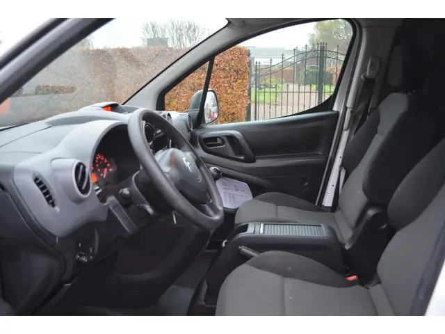 Citroën Berlingo 1.6 BlueHDI 75 Comfort 2017 Diesel 16