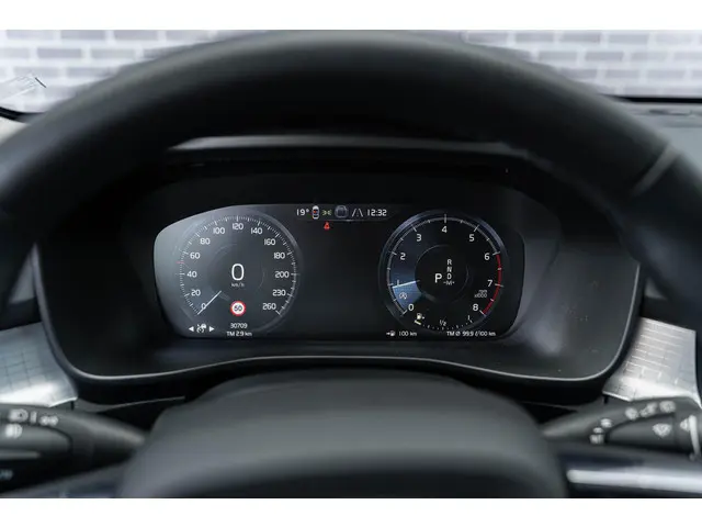 Volvo XC40 1.5 T2 Momentum Business 2021 Benzine 28