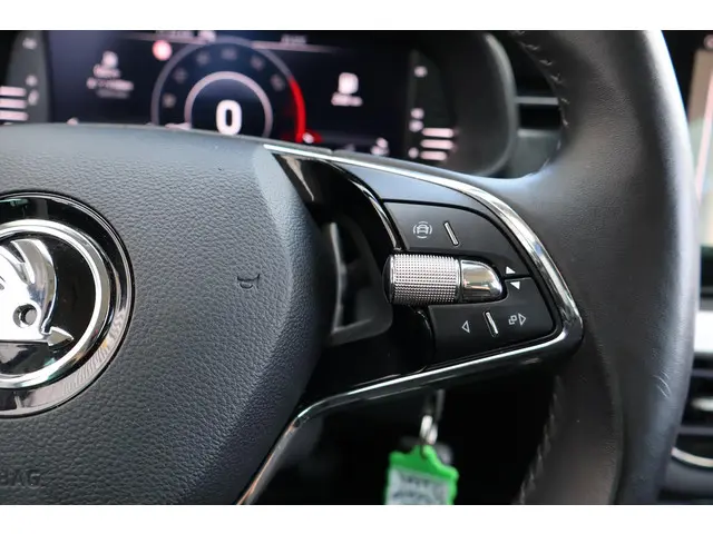 Škoda Scala 1.0 TSI Ambition 2021 Benzine 24