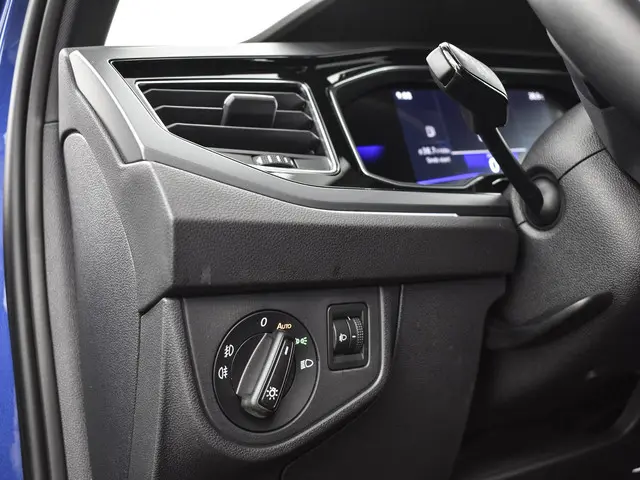 Volkswagen Polo 1.0 TSI 95pk DSG R-Line 2024 Benzine 12