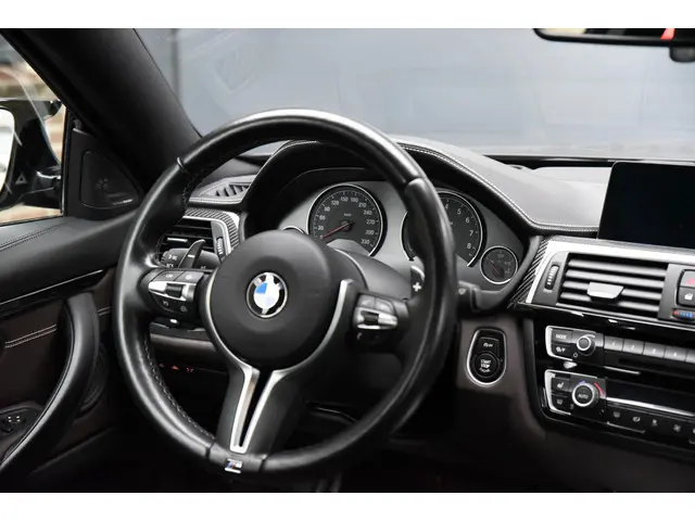 BMW M4 4-serie Coupé Competition 2017 Benzine 46