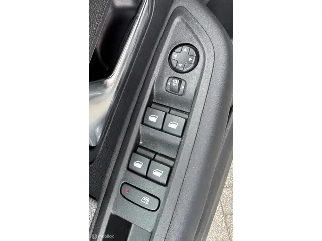 Citroën C4 1.2 Puretech Max 2024 Benzine 38