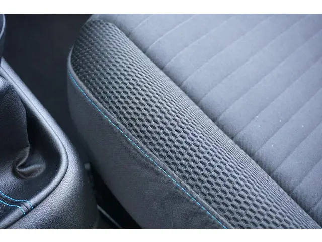 Volkswagen up! 1.0 up! Edition BlueMotion 2014 Benzine 21