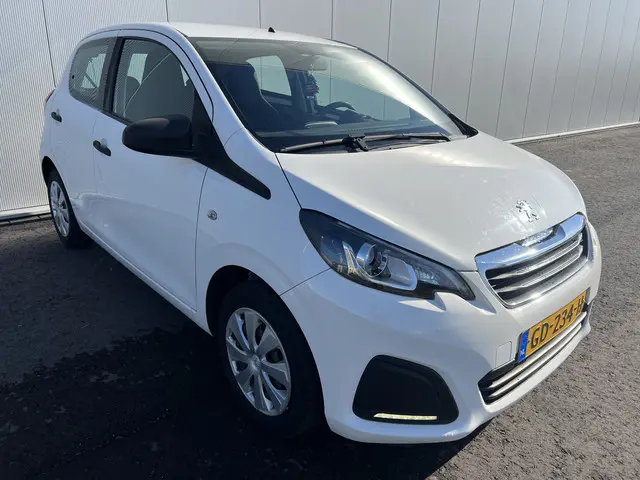 Peugeot 108 3