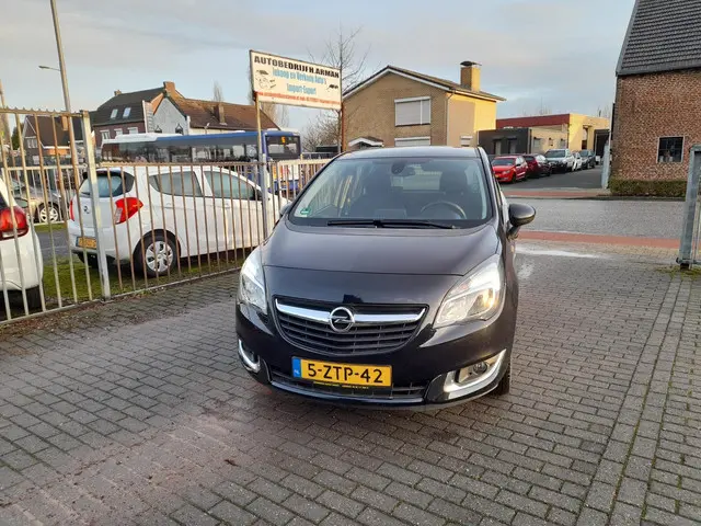 Opel Meriva 1.4 Turbo Design Edition 2015 Benzine 16