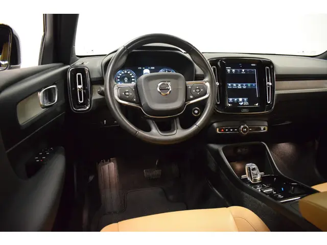 Volvo XC40 1.5 T3 163pk AUT8 Inscription 2020 Benzine 24