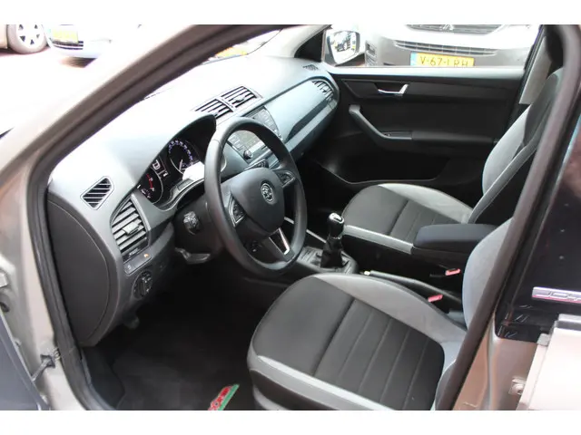 Škoda Fabia 1.2 TSI Ambition 2016 Benzine 9