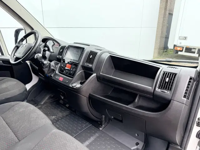 Opel Movano 2.2 HDI 140PK 2023 Diesel 9