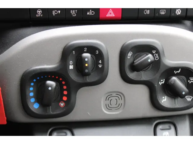 Fiat Panda 0.9 TwinAir Edizione Cool 2013 Benzine 18