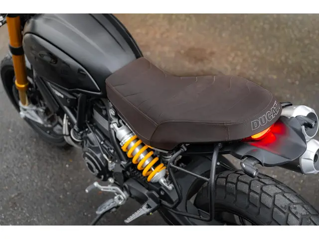 Ducati Scrambler 1100 Sport Pro 2022 Benzine 15