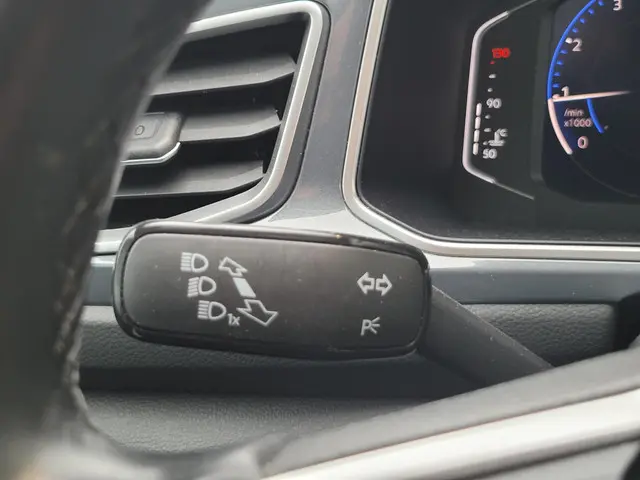 Volkswagen T-Roc 1.0 TSI Style 2023 Benzine 36