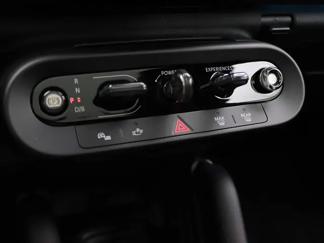 MINI 3-Deurs Cooper E John Cooper Works 2024 Elektrisch 19