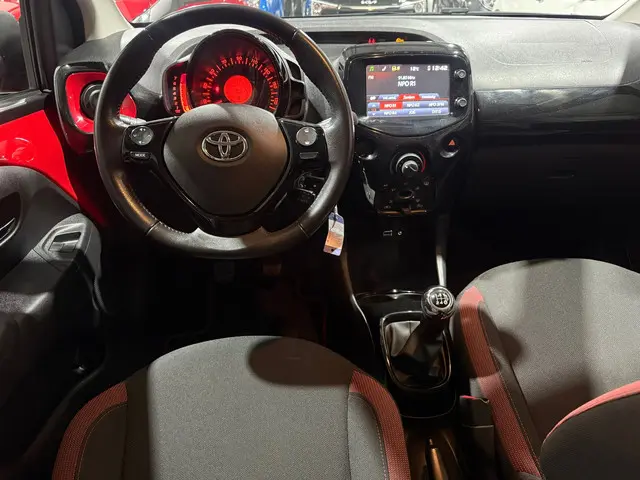 Toyota Aygo 1.0 VVT-i x-cite 2018 Benzine 7