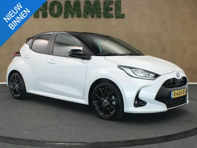 Toyota Yaris 1.5 Hybrid Bi-Tone 2022 Hybride Benzine