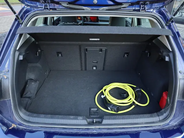 Volkswagen Golf 1.4 eHybrid PHEV 2022 Hybride Benzine 21