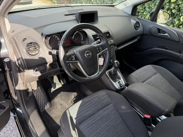 Opel Meriva 1.4 Cosmo 2015 Benzine 9