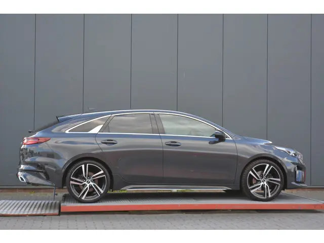 Kia ProCeed 1.4 T-GDI GT-Line 2020 Benzine 2