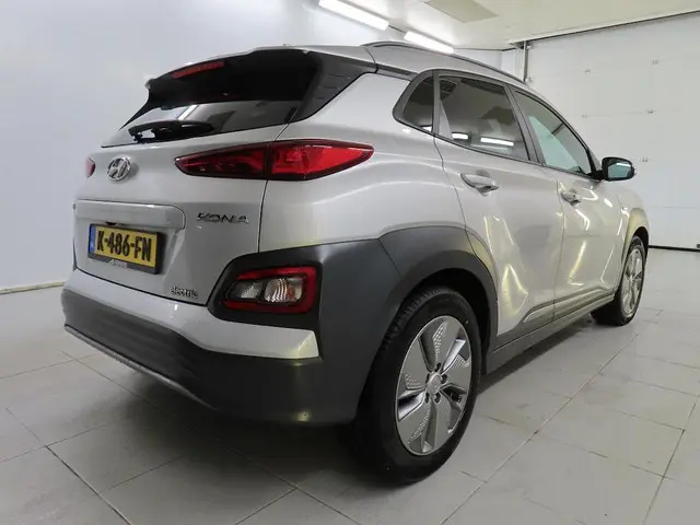 Hyundai Kona EV FASHION 64 KWH 2020 Elektrisch 3