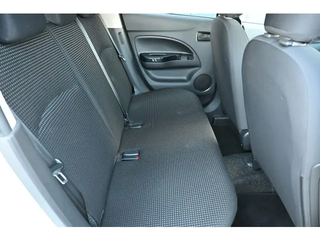 Mitsubishi Space Star 1.0 Bright 2015 Benzine 41