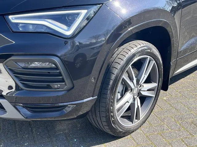 SEAT Ateca 1.5 TSi DSG FR Business Intense 2022 Benzine 7