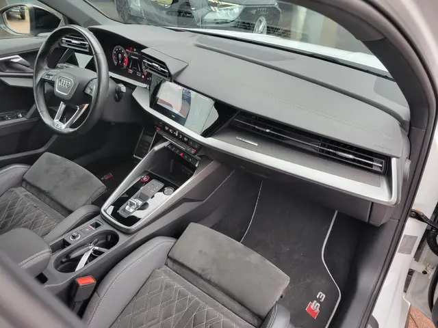 Audi S3 2.0 TFSI quattro 2021 Benzine 4
