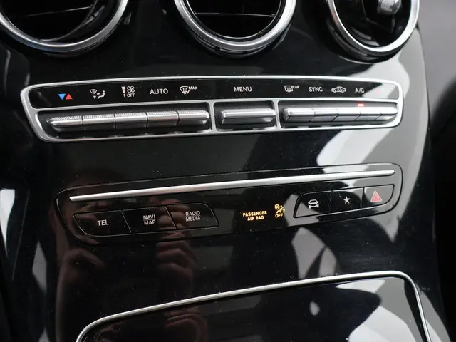 Mercedes-Benz GLC 200 AUT9 NIEUW MODEL 2019 Benzine 26