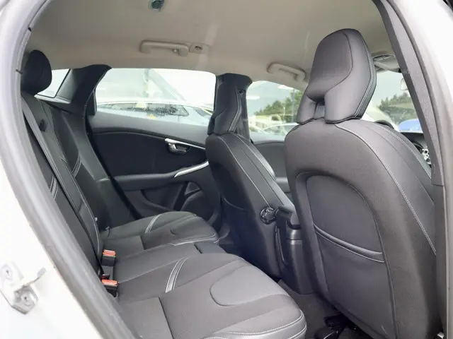 Volvo V40 2.0 D4 Momentum Business 2014 Diesel 21
