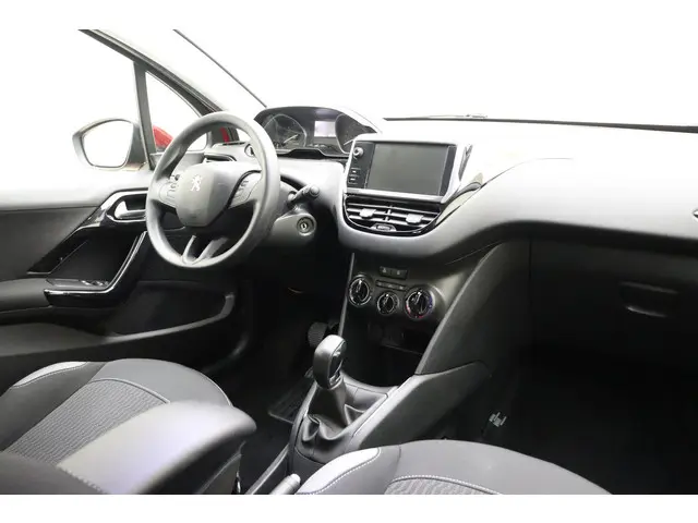 Peugeot 208 1.2 PureTech Blue Lion 2017 Benzine 3