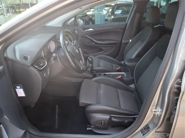 Opel Astra Sports Tourer 1.4T Innovation 2016 Benzine 13