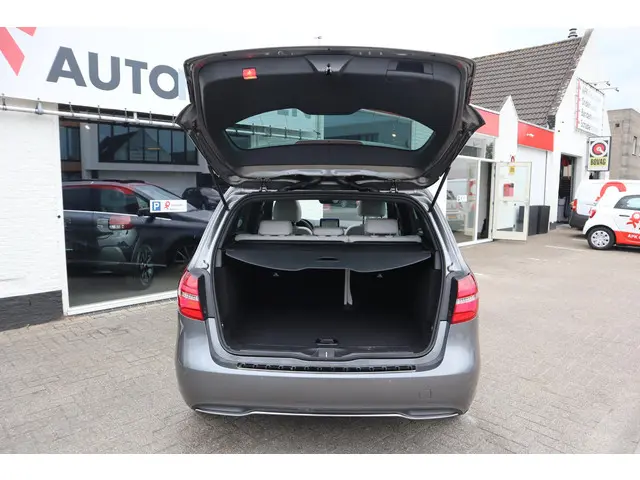 Mercedes-Benz B-Klasse 200 PRESTIGE 2014 Benzine 28