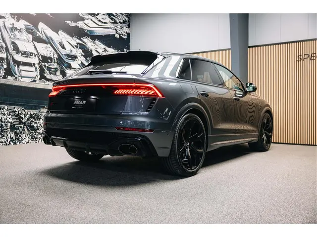 Audi RSQ8 4.0 TFSI quattro 2021 Benzine 12