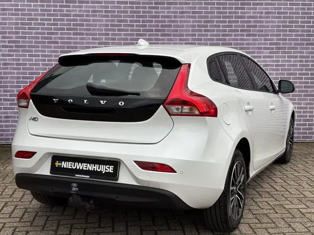 Volvo V40 1.5 T2 Polar+ 2020 Benzine 3